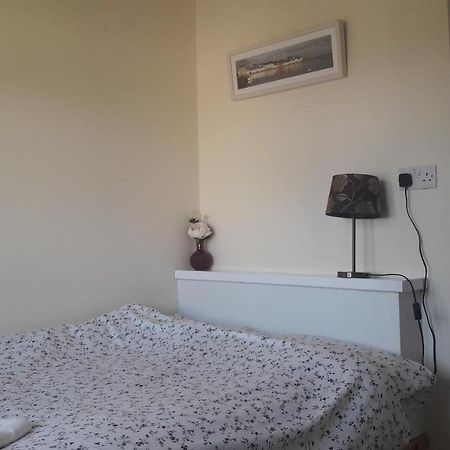 Budget Accommodation - Knocknacarra, Galway Bagian luar foto